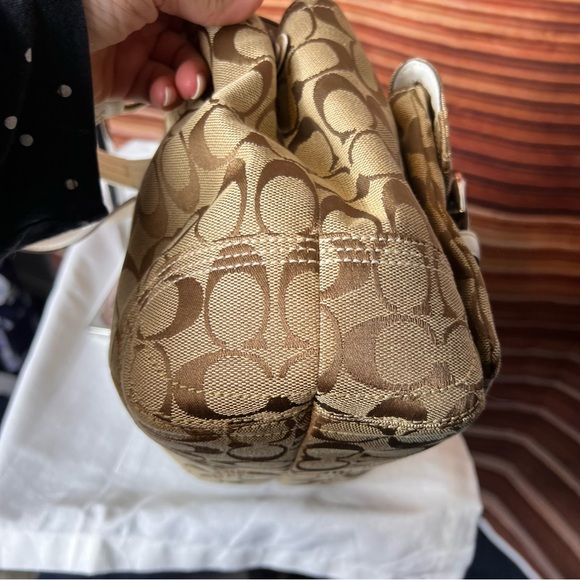 Vintage Coach SoHo Bag monogram canvas and leather, hang tag excellent condition - Picture 4 of 17